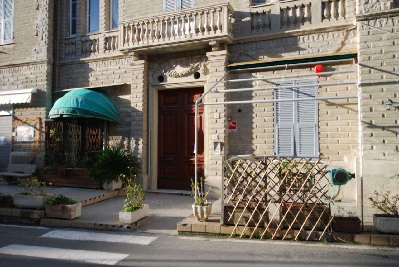 Tinetto Brezza Di Mare Deiva Marina Exterior foto